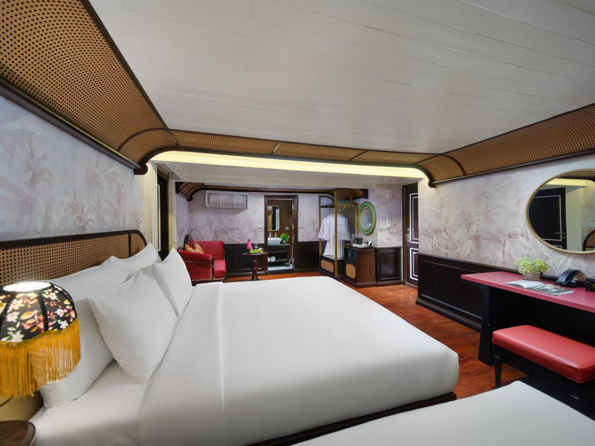 Signature Royal Halong Cruise Hạ Long Ngoại thất bức ảnh