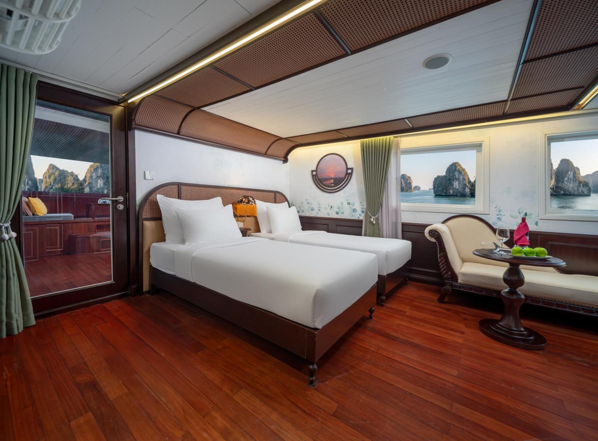 Signature Royal Halong Cruise Hạ Long Ngoại thất bức ảnh