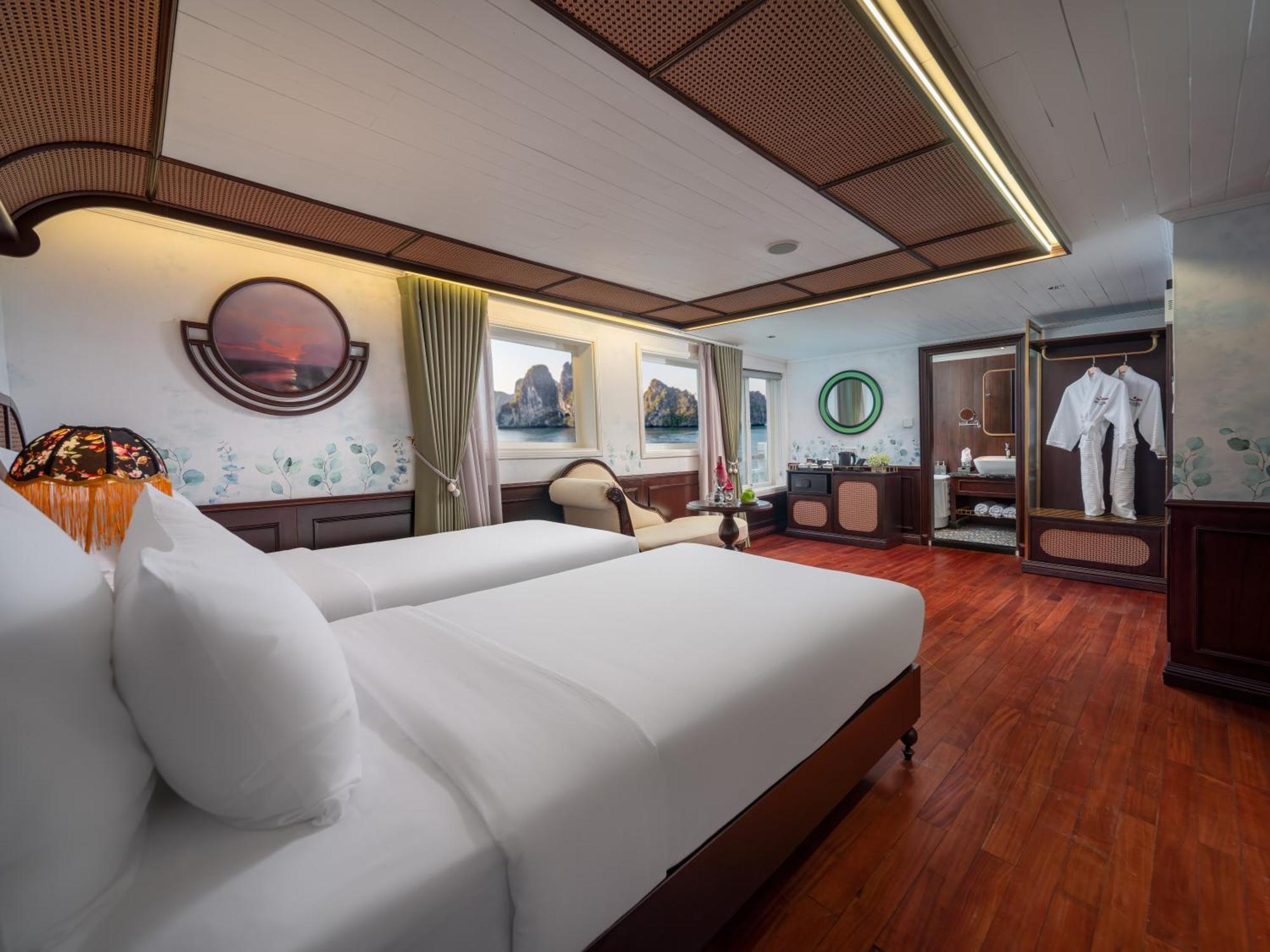 Signature Royal Halong Cruise Hạ Long Ngoại thất bức ảnh