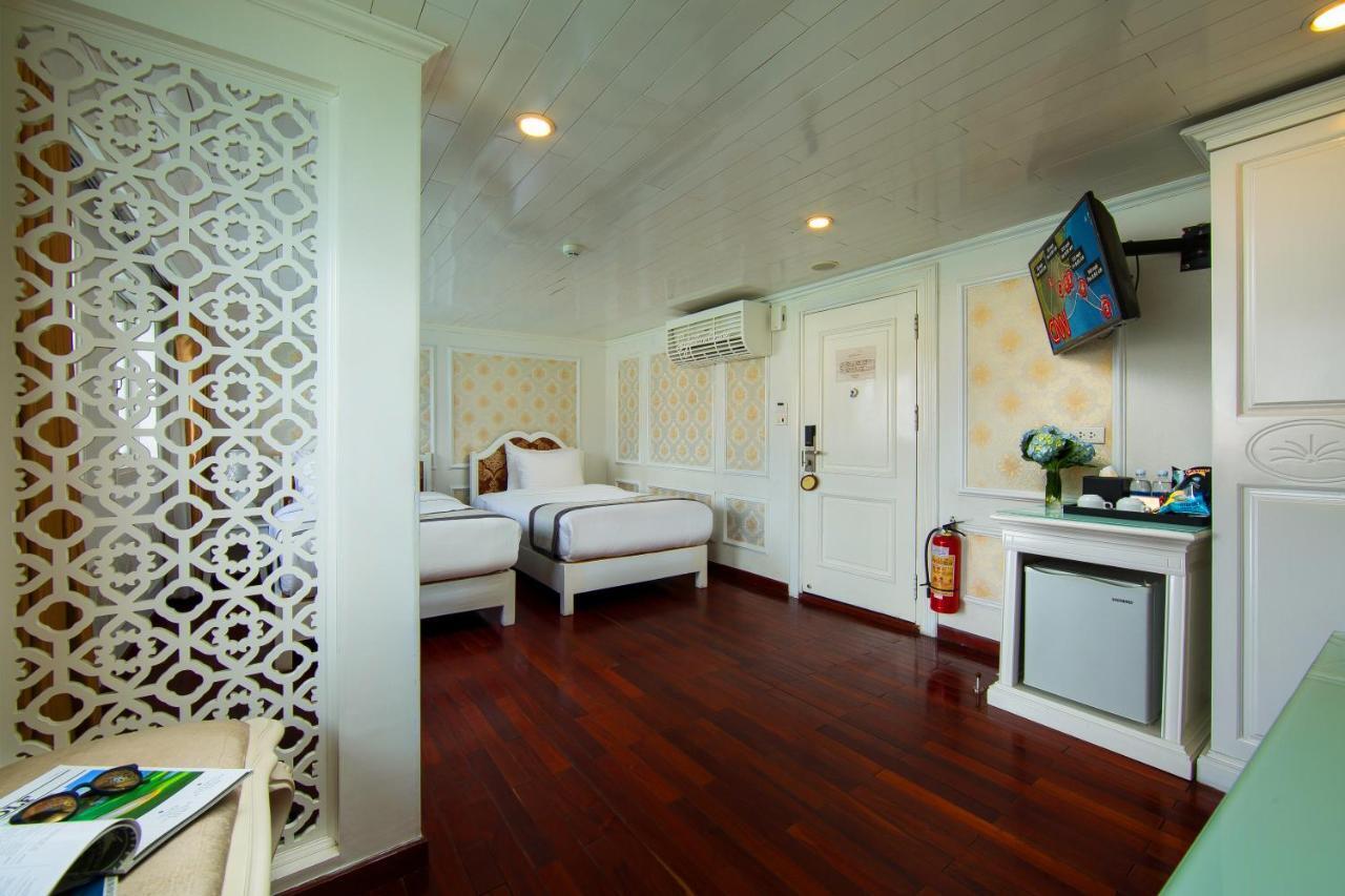Signature Royal Halong Cruise Hạ Long Ngoại thất bức ảnh